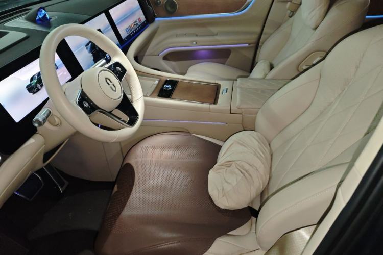 Used Hima AITO M9 2024 Range-Extended Max Edition 42 kWh 6-Seater Version Left Front Seat