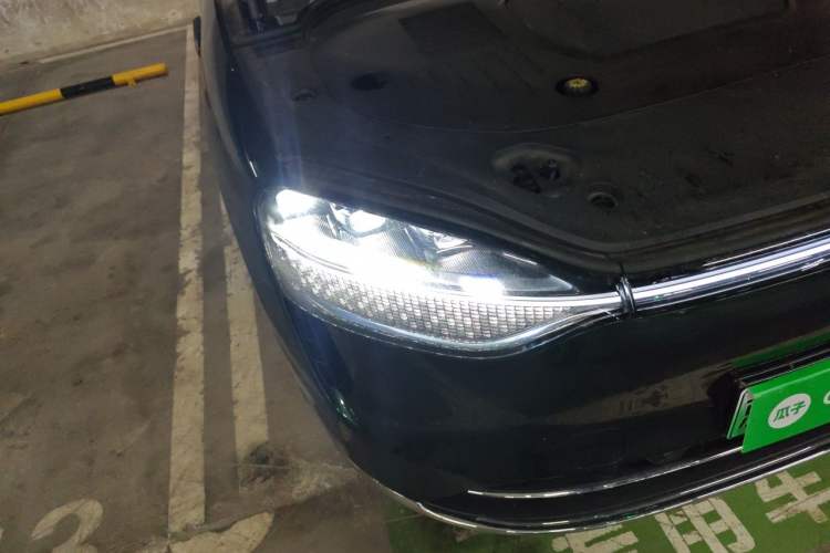 Used Hima AITO M9 2024 Range-Extended Max Edition 42 kWh 6-Seater Version Right Front Headlight