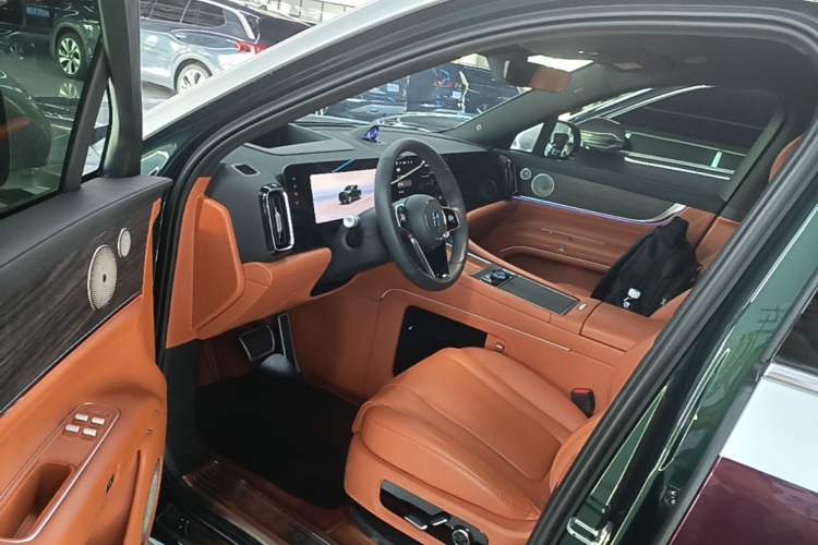 Used Hima AITO M9 2024 Range-Extended Ultra Version 52 kWh 6-Seater Model Driver Seat