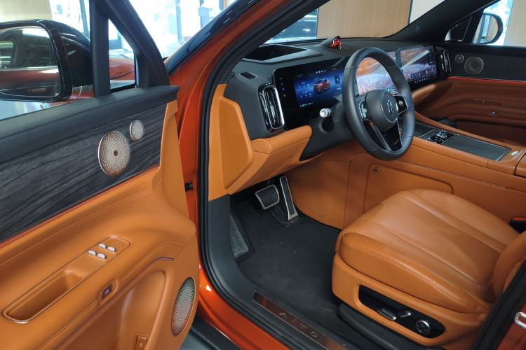 Used Hima AITO M9 2024 All-Electric Ultra Version 100 kWh 5-Seater Model Driver Seat