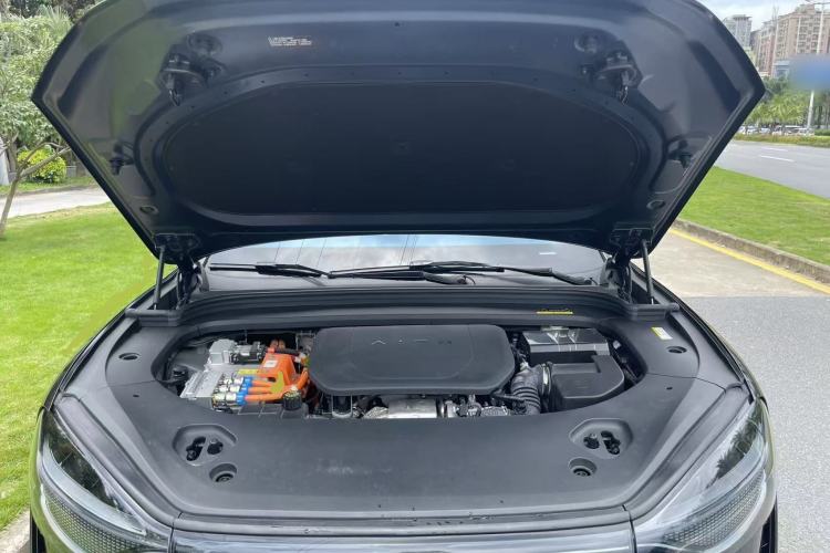 Used Hima AITO M9 2024 Range-Extended Ultra Version 42 kWh 6-Seater Model Engine Bay