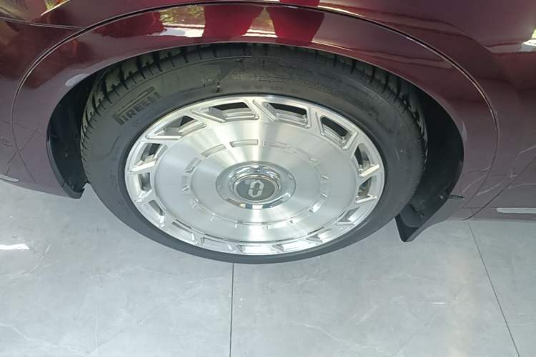 Used Hima AITO M9 2024 Range-Extended Ultra Version 52 kWh 6-Seater Model Exterior 4