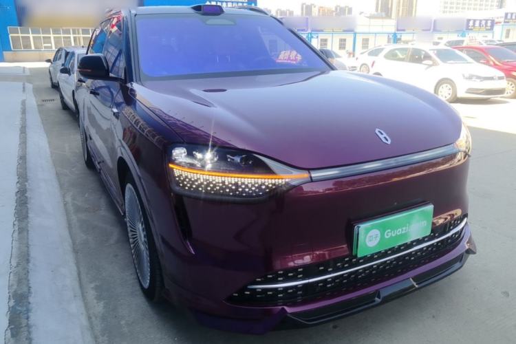 Used Hima AITO M9 2024 Range-Extended Ultra Version 42 kWh 6-Seater Model Front Right 45 Deg