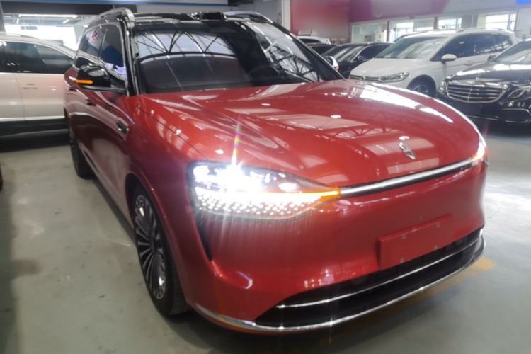 Used Hima AITO M9 2024 Range-Extended Ultra Version 52 kWh 5-Seater Model Front Right 45 Deg