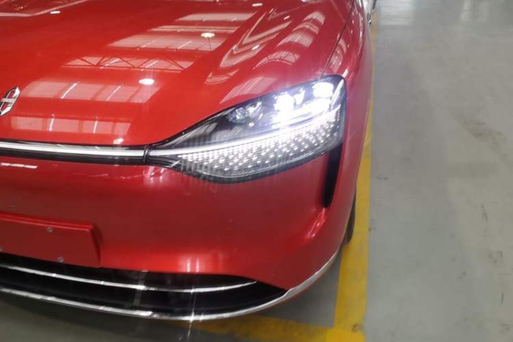 Used Hima AITO M9 2024 Range-Extended Ultra Version 52 kWh 5-Seater Model Left Front Headlight