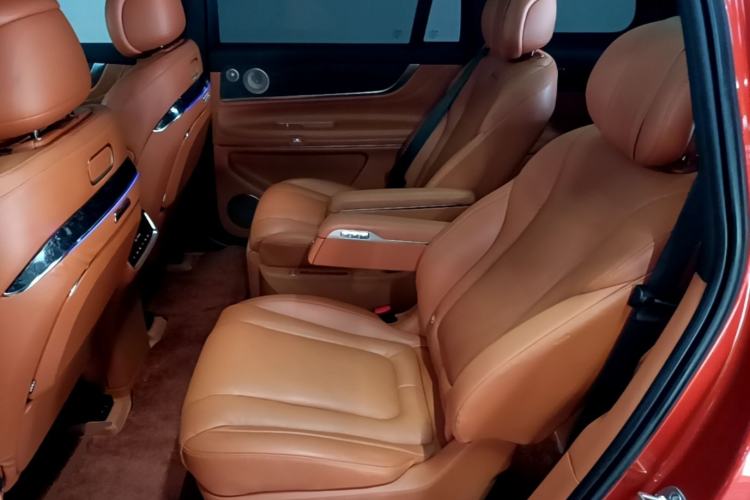Used Hima AITO M9 2024 Range-Extended Ultra Version 52 kWh 6-Seater Model Left Rear Seat