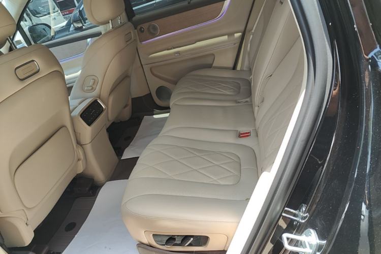 Used Hima AITO M9 2024 Range-Extended Max Edition 42 kWh 5-Seater Version Left Rear Seat