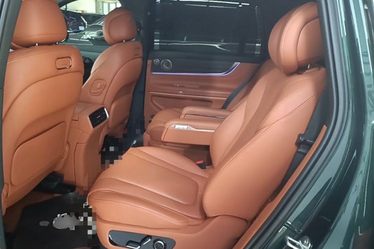 Used Hima AITO M9 2024 Range-Extended Ultra Version 52 kWh 6-Seater Model Left Rear Seat