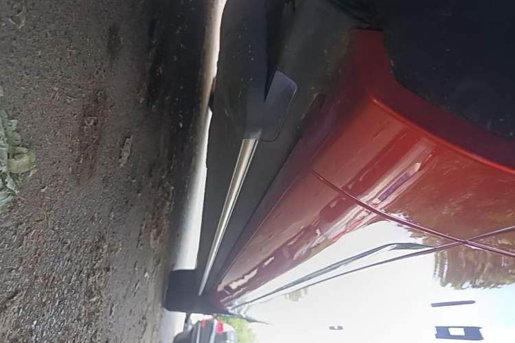 Used Hima AITO M9 2024 Range-Extended Ultra Version 42 kWh 6-Seater Model Left Side Sill