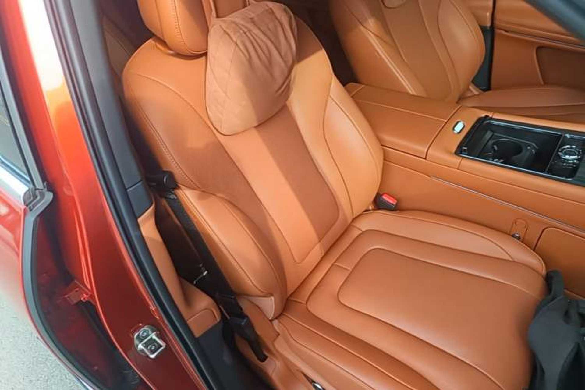 Used Hima AITO M9 2024 Range-Extended Ultra Version 42 kWh 6-Seater Model Right Front Seat