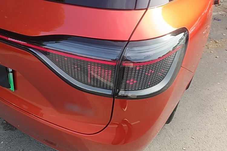 Used Hima AITO M9 2024 Range-Extended Ultra Version 42 kWh 6-Seater Model Right Rear Taillight