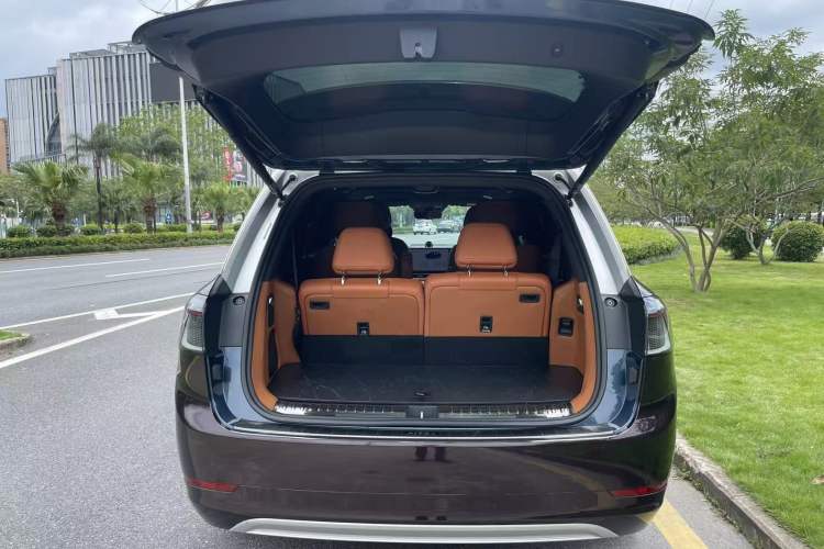 Used Hima AITO M9 2024 Range-Extended Ultra Version 42 kWh 6-Seater Model Trunk