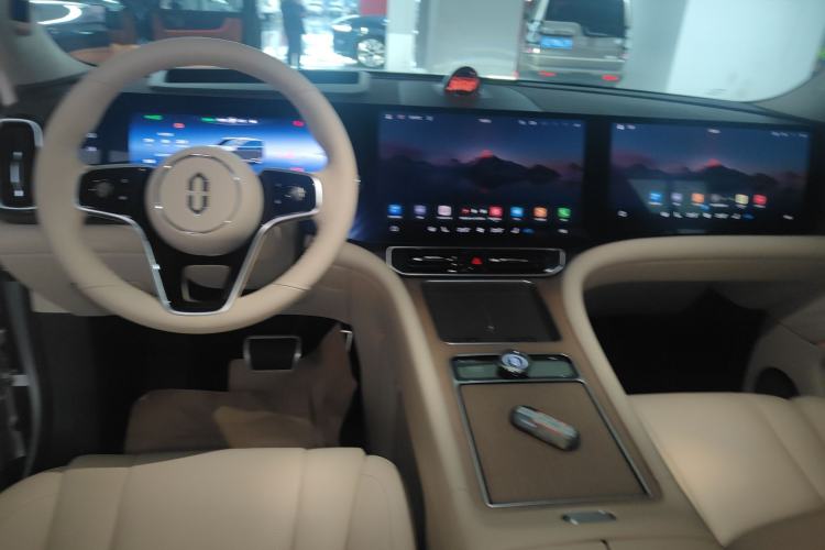 Used Hima AITO M9 2024 All-Electric Max Version 100 kWh 6-Seater Interior 2