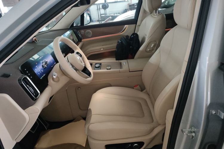 Used Hima AITO M9 2024 All-Electric Max Version 100 kWh 6-Seater Left Front Seat