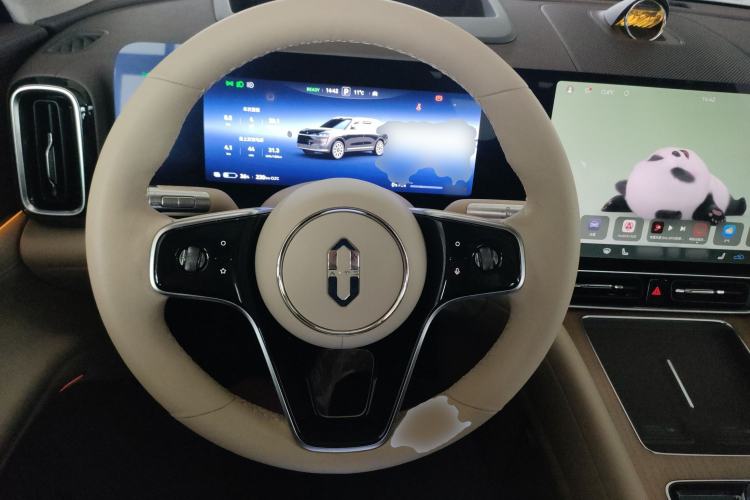 Used Hima AITO M9 2024 All-Electric Max Version 100 kWh 6-Seater Steering Wheel