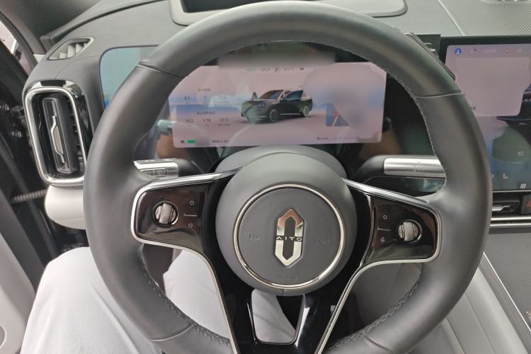 Used Hima AITO M9 2024 All-Electric Ultra Version 100 kWh 6-Seater Model Steering Wheel