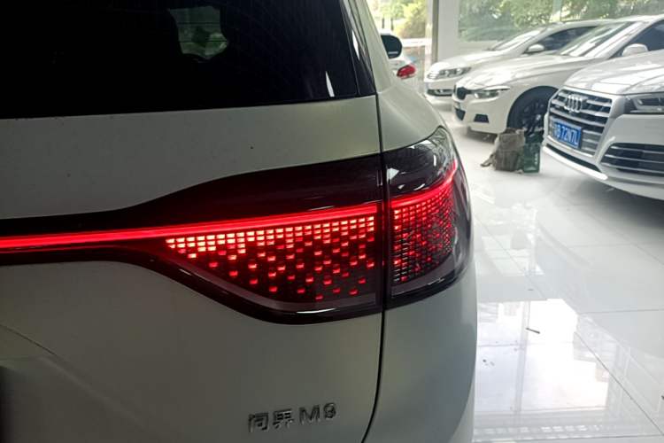 Used Hima AITO M9 2024 Range-Extended Max Edition 42 kWh 6-Seater Version Exterior 3