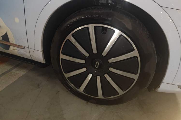 Used Hima AITO M9 2024 Range-Extended Ultra Version 42 kWh 6-Seater Model Exterior 7