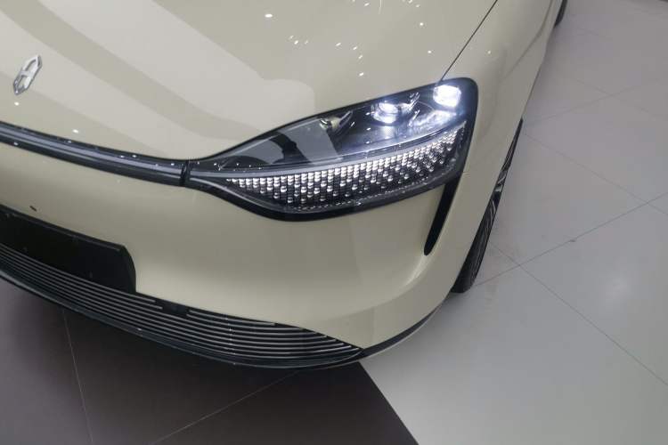 Used Hima AITO M9 2024 Range-Extended Ultra Version 42 kWh 6-Seater Model Left Front Headlight