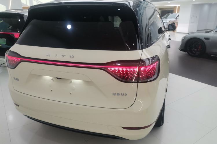 Used Hima AITO M9 2024 Range-Extended Ultra Version 42 kWh 6-Seater Model Rear Right 45 Deg