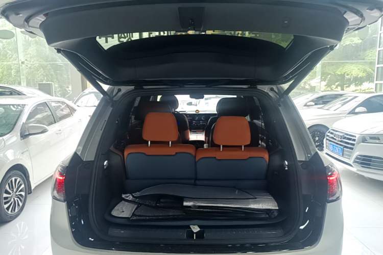Used Hima AITO M9 2024 Range-Extended Max Edition 42 kWh 6-Seater Version Trunk