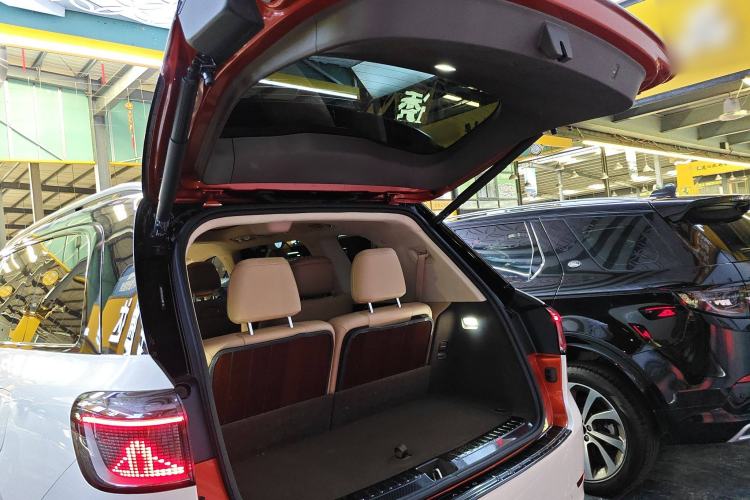 Used Hima AITO M9 2024 Range-Extended Ultra Version 42 kWh 6-Seater Model Trunk