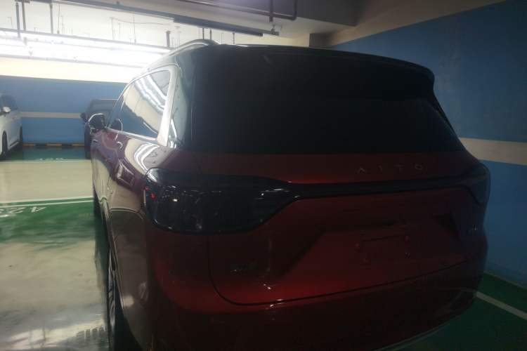 Used Hima AITO M9 2024 Range-Extended Max Edition 42 kWh 6-Seater Version Exterior 2