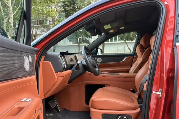 Used Hima AITO M9 2024 Range-Extended Ultra Version 52 kWh 5-Seater Model Interior 2