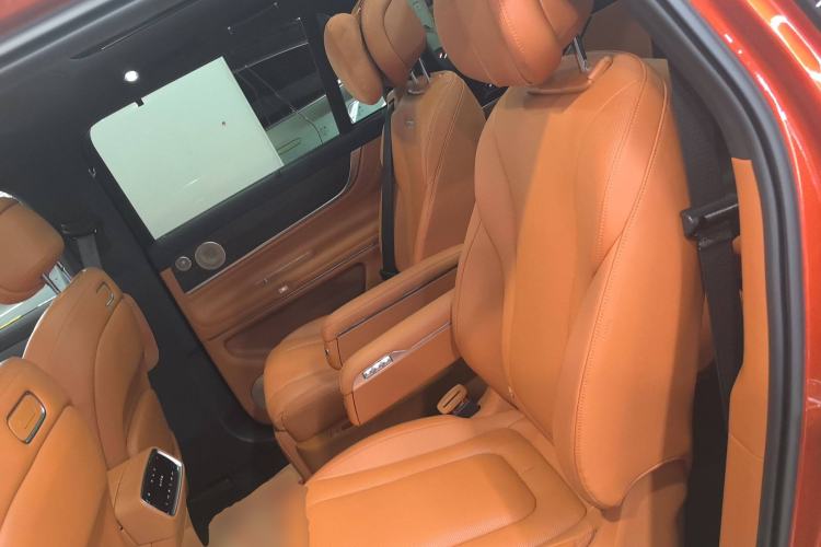 Used Hima AITO M9 2024 Range-Extended Ultra Version 42 kWh 6-Seater Model Interior 4