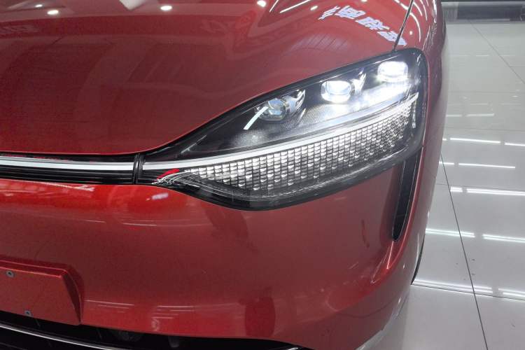 Used Hima AITO M9 2024 Range-Extended Ultra Version 42 kWh 6-Seater Model Left Front Headlight