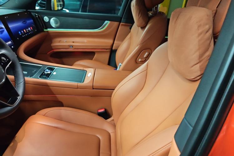 Used Hima AITO M9 2024 All-Electric Ultra Version 100 kWh 5-Seater Model Left Front Seat