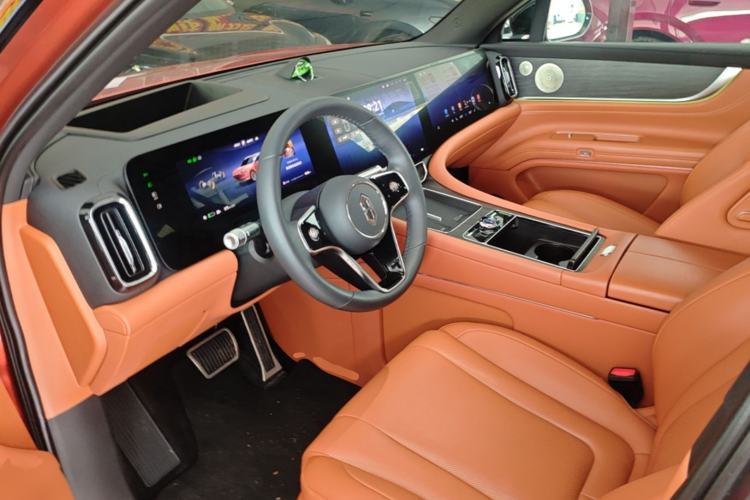 Used Hima AITO M9 2024 All-Electric Ultra Version 100 kWh 5-Seater Model Left Front Seat