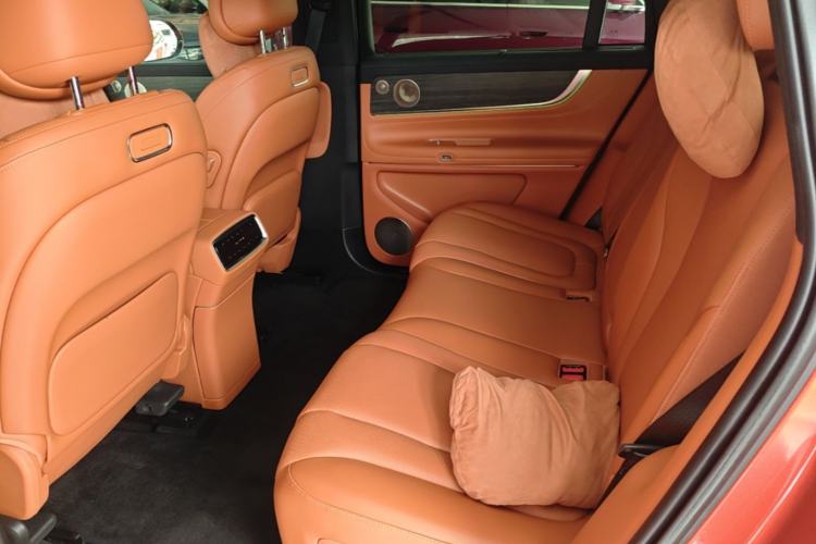 Used Hima AITO M9 2024 All-Electric Ultra Version 100 kWh 5-Seater Model Left Rear Seat