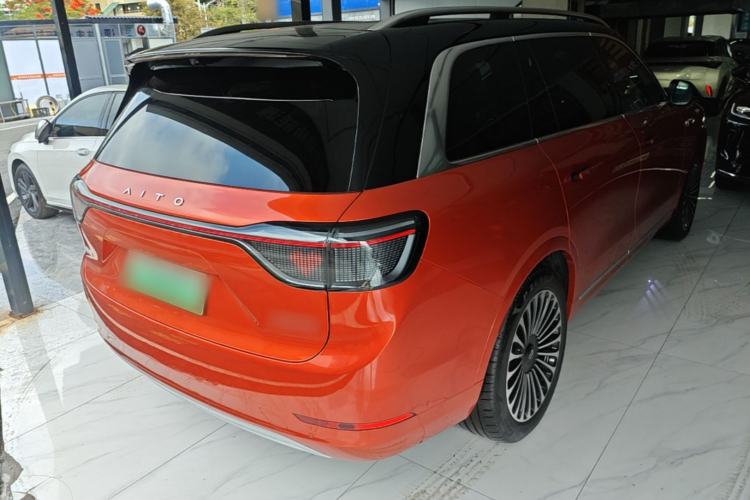 Used Hima AITO M9 2024 All-Electric Ultra Version 100 kWh 5-Seater Model Rear Right 45 Deg