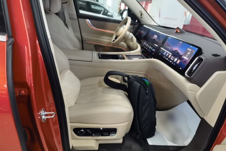 Used Hima AITO M9 2024 Range-Extended Ultra Version 42 kWh 6-Seater Model Right Front Seat
