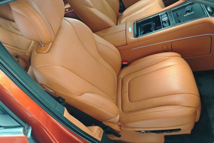 Used Hima AITO M9 2024 Range-Extended Ultra Version 52 kWh 5-Seater Model Right Front Seat