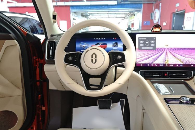 Used Hima AITO M9 2024 Range-Extended Ultra Version 42 kWh 6-Seater Model Steering Wheel
