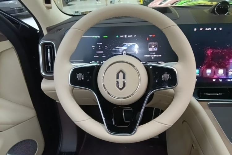 Used Hima AITO M9 2024 Range-Extended Ultra Version 52 kWh 6-Seater Model Steering Wheel