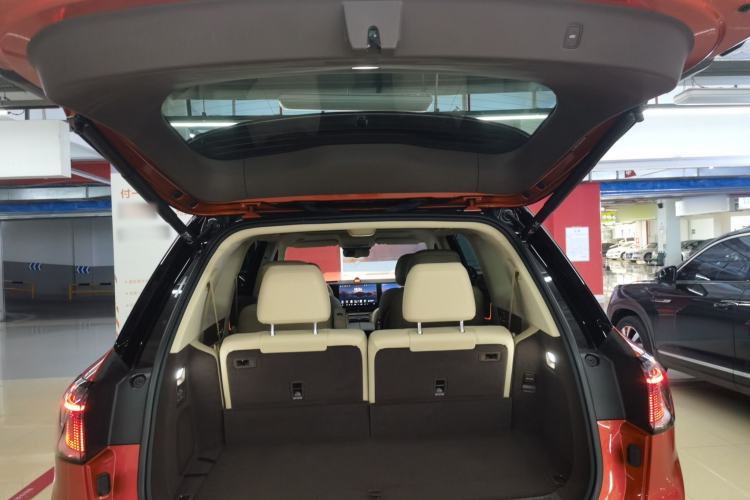 Used Hima AITO M9 2024 Range-Extended Ultra Version 42 kWh 6-Seater Model Trunk