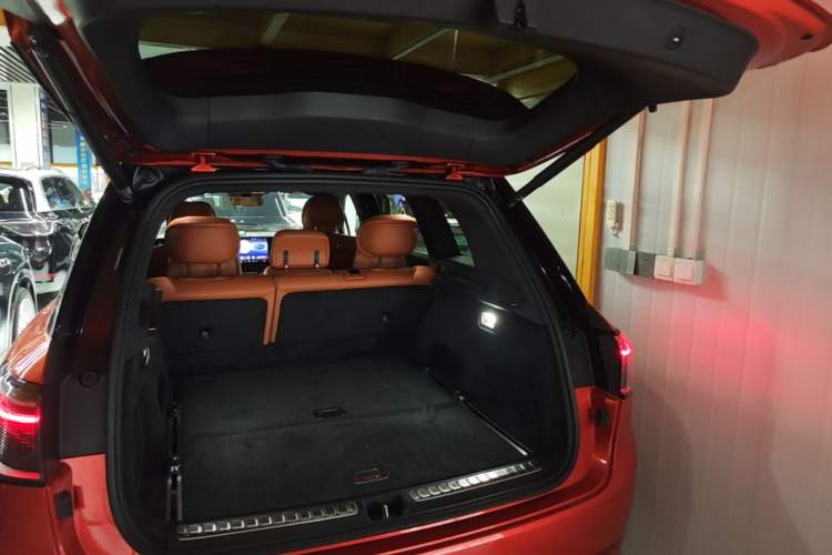 Used Hima AITO M9 2024 All-Electric Ultra Version 100 kWh 5-Seater Model Trunk