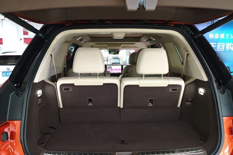Used Hima AITO M9 2024 Range-Extended Ultra Version 42 kWh 6-Seater Model Trunk