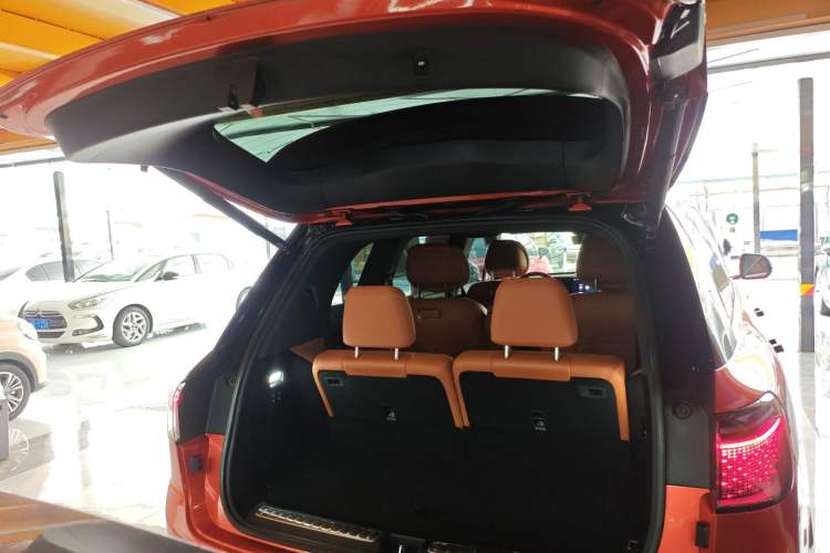 Used Hima AITO M9 2024 Range-Extended Ultra Version 52 kWh 6-Seater Model Trunk