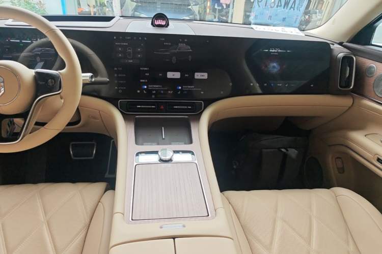 Used Hima AITO M9 2025 Model Range-Extended Ultra Edition 52kWh 6-seater (896-line LiDAR) Audio And AC Panel