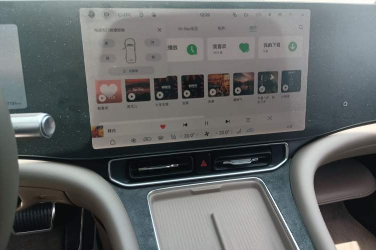 Used Hima AITO M9 2025 Extended-Range Ultra Version 52 kWh 5-Seater Edition Audio And AC Panel