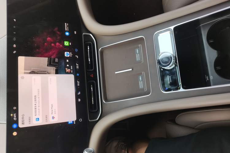 Used Hima AITO M9 2025 Extended-Range Ultra Version 52 kWh 5-Seater Edition Audio And AC Panel
