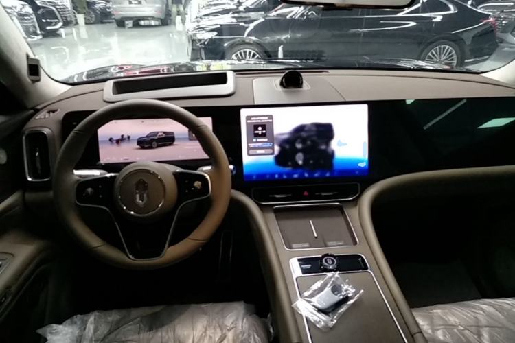 Used Hima AITO M9 2025 Extended-Range Ultra Version 52 kWh 5-Seater Edition Center Console