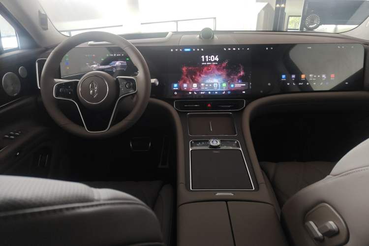 Used Hima AITO M9 2025 Extended-Range Ultra Version 52 kWh 6-Seater Center Console
