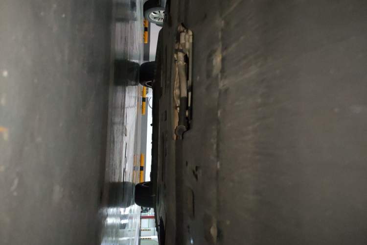 Used Hima AITO M9 2025 Extended-Range Ultra Version 52 kWh 6-Seater Chassis Front