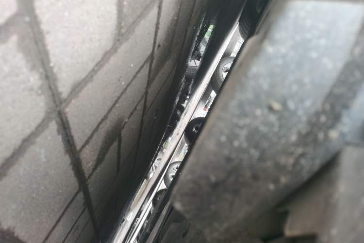 Used Hima AITO M9 2025 Extended-Range Ultra Version 52 kWh 6-Seater Chassis Front Right