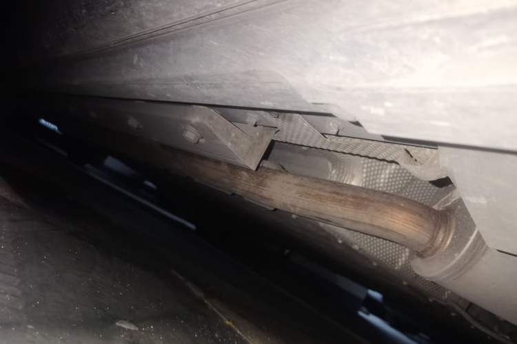 Used Hima AITO M9 2025 Extended-Range Ultra Version 52 kWh 6-Seater Chassis Front Right